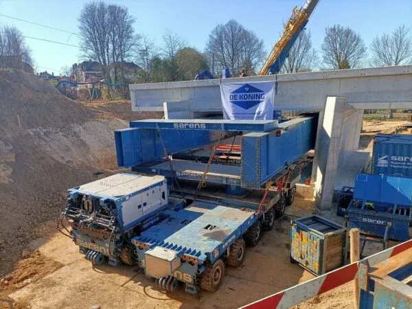 De Koning_1.-Heerlen-spoorviaduct_spooronderdoorgang-600x450
