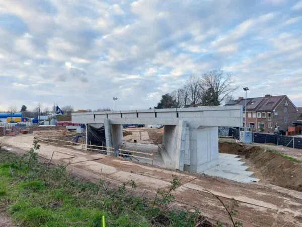 De Koning_7.-Heerlen-spoorviaduct_spooronderdoorgang-600x450