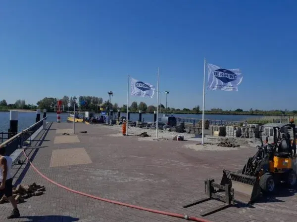 De Koning_bestratings-werkzaamheden-600x450