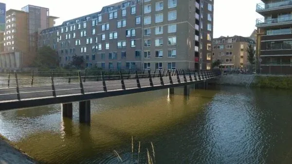 De Koning_brug-beton-1024x577-1-600x338