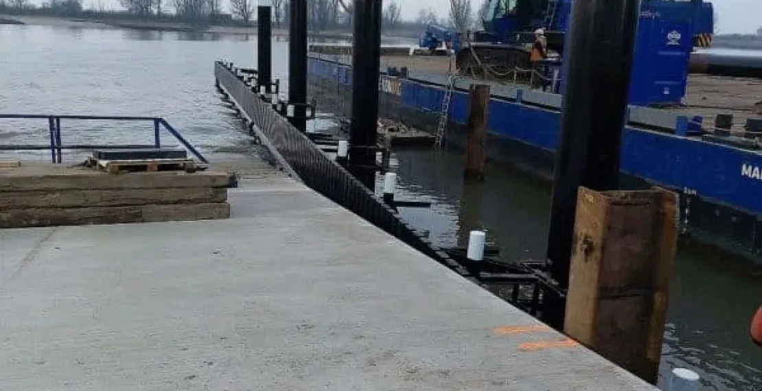 De Koning_drijvend-geleidewerk-600x800