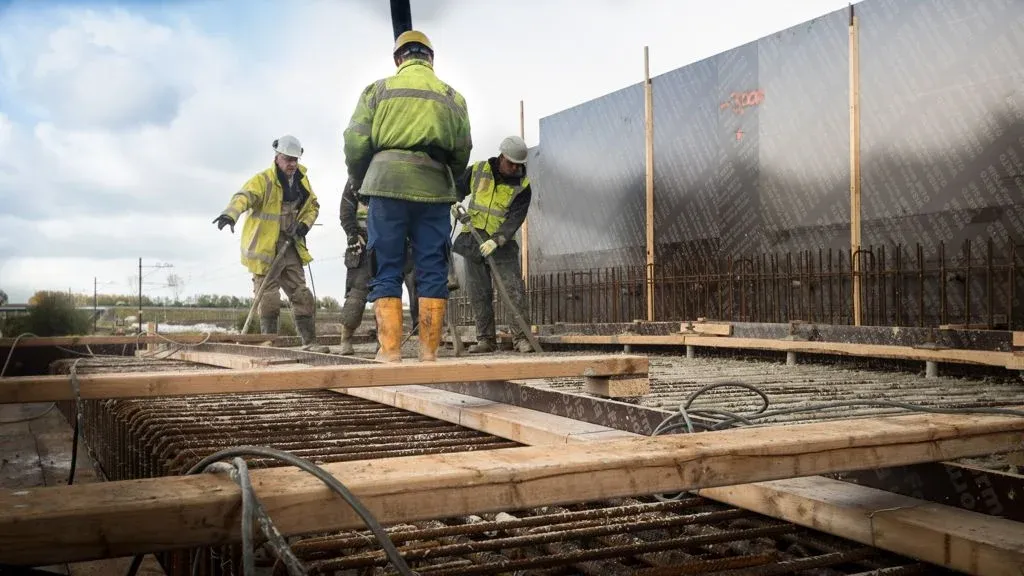 De Koning_fietstunnel-storten-beton-waddinxveen-1024x576-3