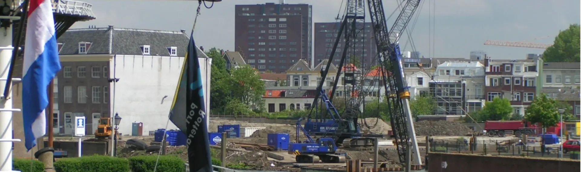 De Koning_heiwerk-kademuur-Delfshaven-1800x650-3