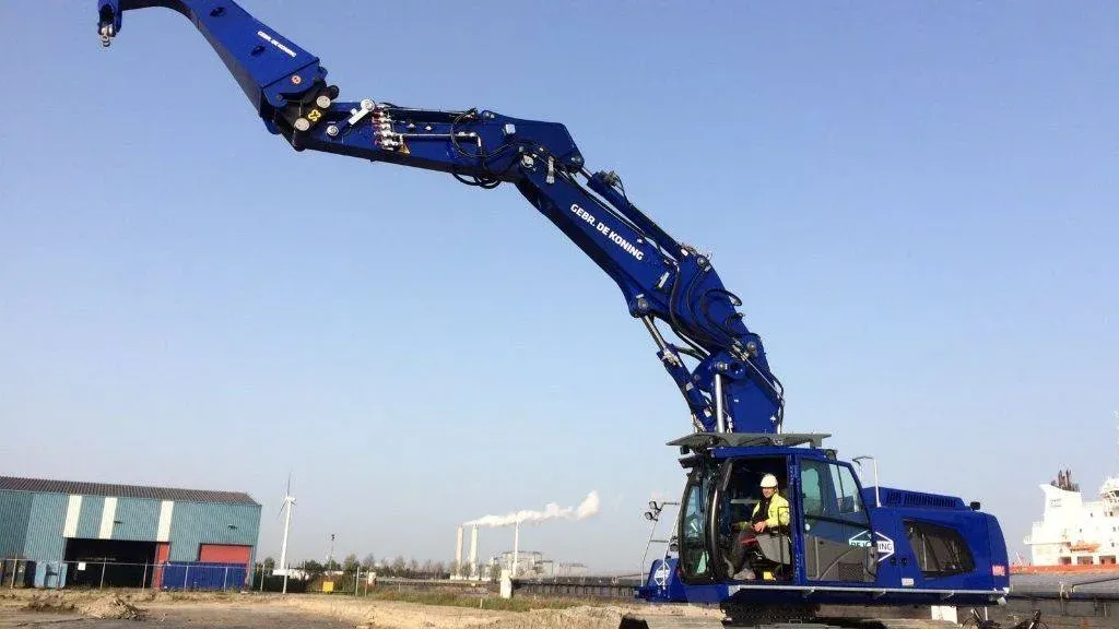 De Koning_Liebherr-r936-2