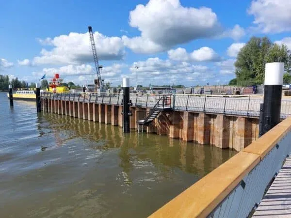 De Koning_meerpalen-trapconstructie-600x450