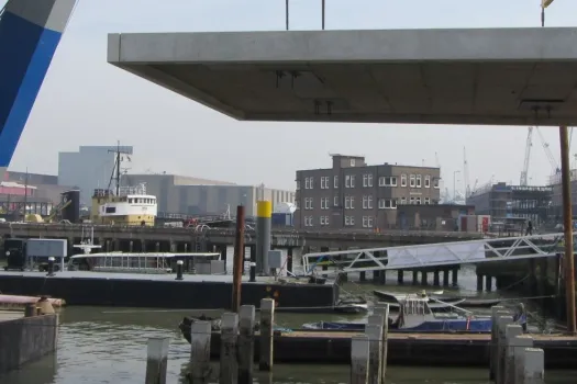 De Koning_plaatsen-steigerconstructie-1800x650-1