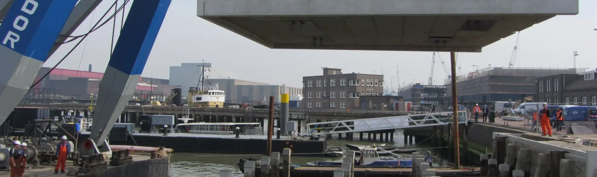 De Koning_plaatsen-steigerconstructie-1800x650-3
