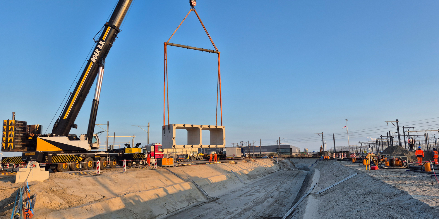 Gebr. De Koning Kabeltunnel Maasvlakte