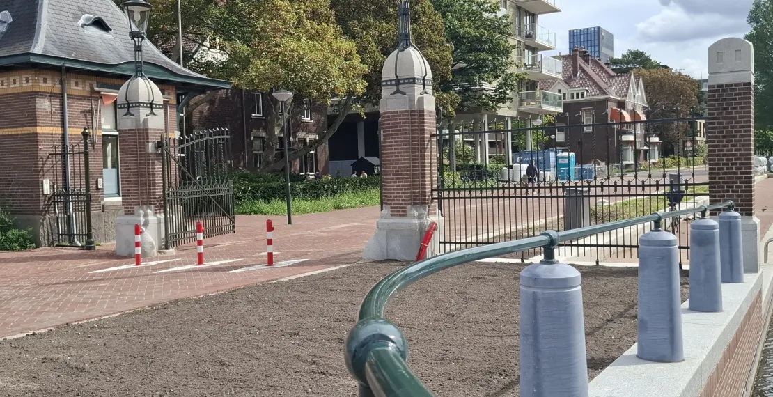 Gebr. De Koning kadevernieuwing Overamstel opgeleverd 01