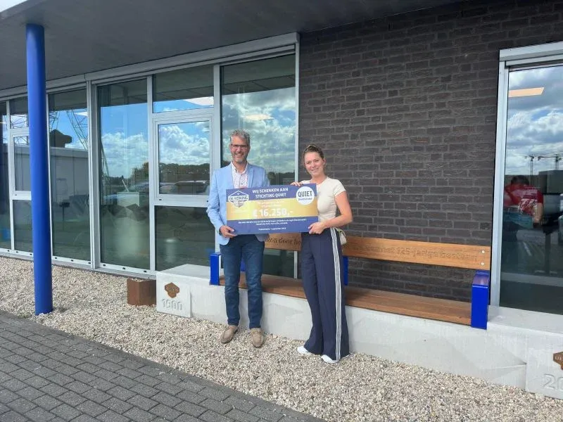 Geen cadeau, wél een mooi bedrag voor een goed doel -2