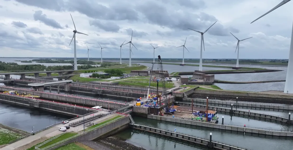 Krammersluizen damwand bouwkuip De Koning_02
