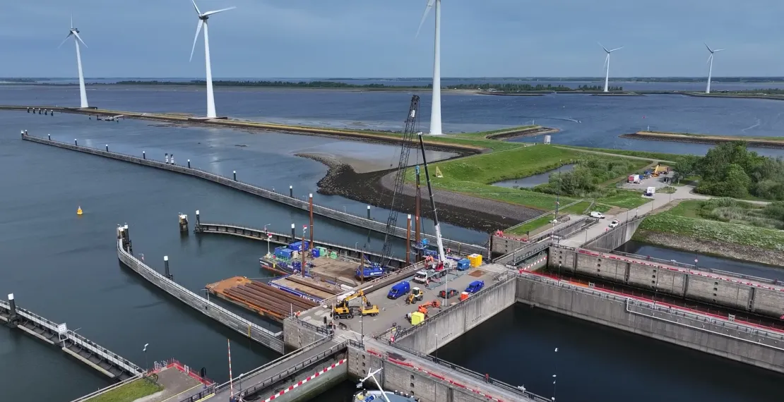 Krammersluizen damwand bouwkuip De Koning_05