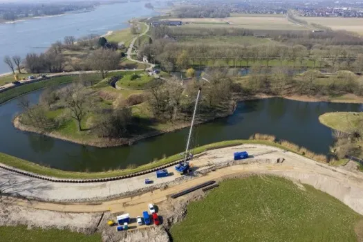 Project gereed- laatste plank dijkversterking Gorinchem&ndash;Waardenburg gezet _1