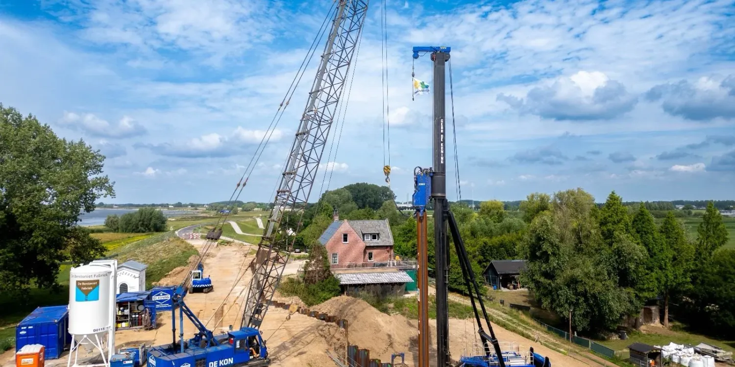 Project gereed- laatste plank dijkversterking Gorinchem&ndash;Waardenburg gezet _3